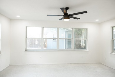 Welcome to this beautifully remodeled 3-bedroom, 2-bath home - photo 13