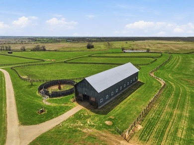 Prime location in Bourbon County. +/- 773 acres horse farm in - photo 6