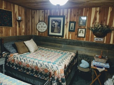 Experience the ultimate retreat with a historic nightly rental - photo 7
