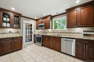 Beautiful Storybook Brick & Stone 2/3 Bedroom, 2 Full Bath - photo 8