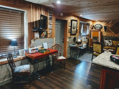 Experience the ultimate retreat with a historic nightly rental - photo 9