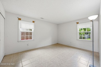With a total of 1,943 square feet, let's just imagine Friday - photo 21