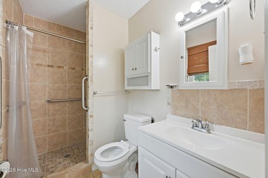 With a total of 1,943 square feet, let's just imagine Friday - photo 23