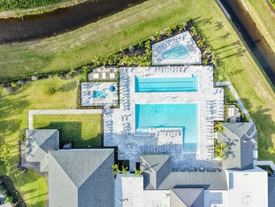 Beautifully updated villa in Palm Greens 55+ community. Home - photo 27