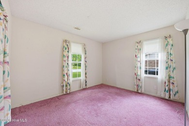 With a total of 1,943 square feet, let's just imagine Friday - photo 28