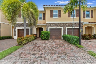 Welcome to this charming townhouse in Charleston Commons, West - photo 28