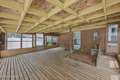 With a total of 1,943 square feet, let's just imagine Friday - photo 33