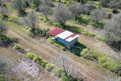 Tucked in a quiet corner of Mims, this charming 15-acre farm - photo 34