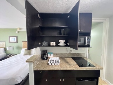Island Colony is ideally located in the heart of Waikiki, just - photo 7