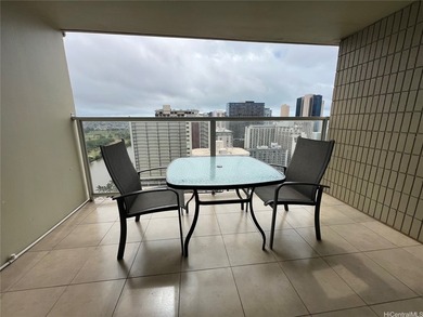 Island Colony is ideally located in the heart of Waikiki, just - photo 9