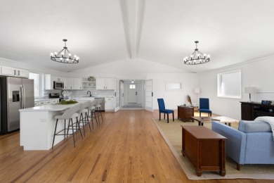 Lake Cumberland Home For Sale in Jamestown Kentucky