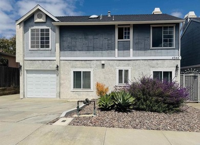Ground floor condo, 2 bedrooms, 2 bathrooms, in unit laundry - photo 1