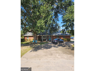 Lake Home For Sale in Uvalda, Georgia