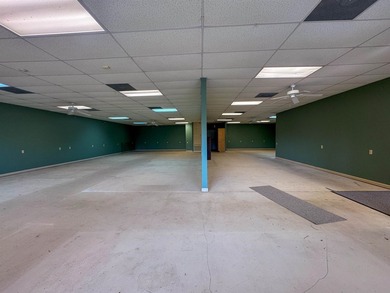 Limitless possibilities await with this exceptionally well-built - photo 11