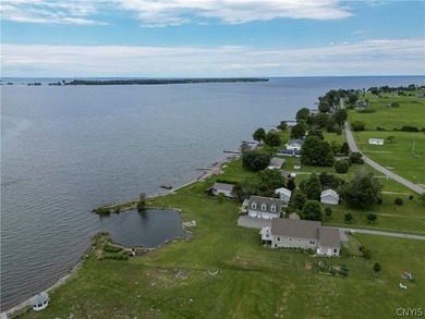 Welcome to the waterfront retreat you've been waiting for! This - photo 12