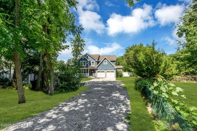 Spacious, glamorous and private... all at the same time! This - photo 14