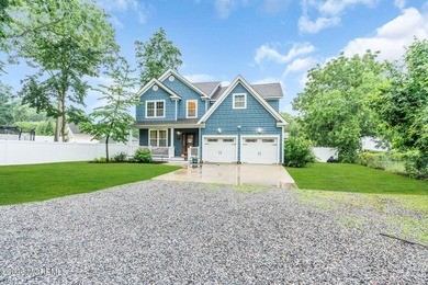 Spacious, glamorous and private... all at the same time! This - photo 16