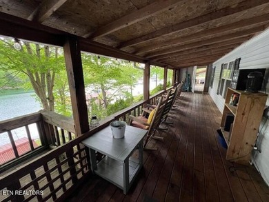 **MOTIVATED SELLER** Approx. 300 feet of lake frontage is a rare - photo 23