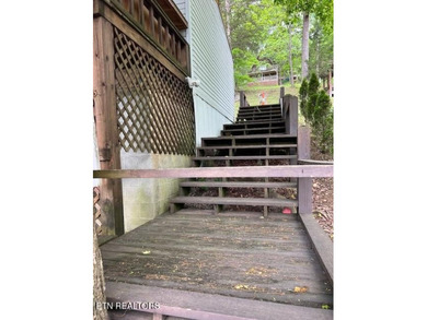 **MOTIVATED SELLER** Approx. 300 feet of lake frontage is a rare - photo 27