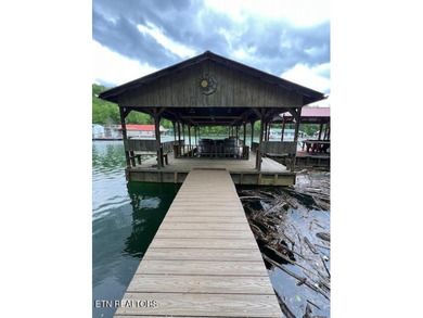 **MOTIVATED SELLER** Approx. 300 feet of lake frontage is a rare - photo 39