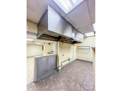 Limitless possibilities await with this exceptionally well-built - photo 44