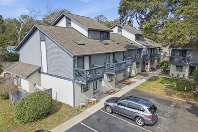 Perfect location and fully furnished! Centrally located in the - photo 1