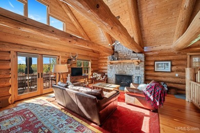 Escape to your own private paradise in this stunning log home - photo 4