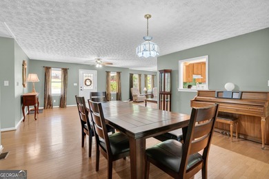 Charming 3-bedroom, 2.5-bath ranch home situated on a spacious 1 - photo 12