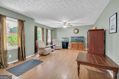 Charming 3-bedroom, 2.5-bath ranch home situated on a spacious 1 - photo 14