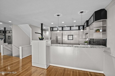 Wake up each morning to stunning panoramic views of the Trent - photo 14