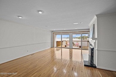 Wake up each morning to stunning panoramic views of the Trent - photo 15