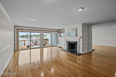 Wake up each morning to stunning panoramic views of the Trent - photo 16