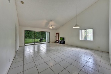 Welcome to this charming and beautifully upgraded 3-bedroom - photo 16