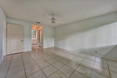 Welcome to this charming and beautifully upgraded 3-bedroom - photo 19