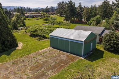 Rare, stunning waterfront property ready for your remodel - photo 30