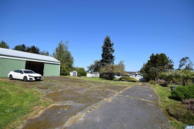 Rare, stunning waterfront property ready for your remodel - photo 31