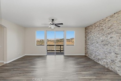 Gorgeous view home in the prestigious Eagle Glen community with - photo 32