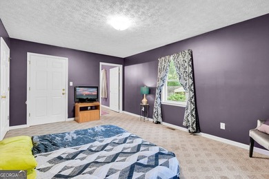 Charming 3-bedroom, 2.5-bath ranch home situated on a spacious 1 - photo 34