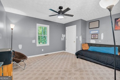 Charming 3-bedroom, 2.5-bath ranch home situated on a spacious 1 - photo 37