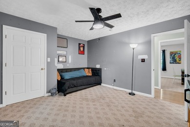 Charming 3-bedroom, 2.5-bath ranch home situated on a spacious 1 - photo 39