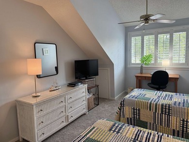 Updated and attractive second-floor end-unit villa featuring two - photo 41