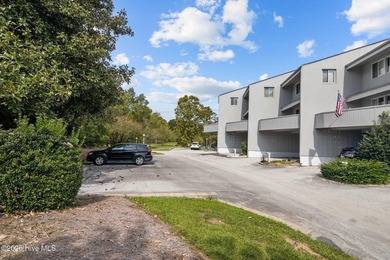 Wake up each morning to stunning panoramic views of the Trent - photo 47