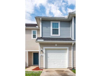 (private lake, pond, creek) Condo Sale Pending in Jacksonville Florida