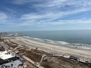 Fantastic views of ocean & boardwalk from this pristine studio - photo 3