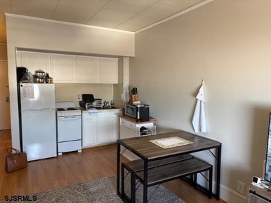 Fantastic views of ocean & boardwalk from this pristine studio - photo 8