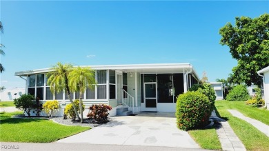 Caloosahatchee River Home For Sale in Fort Myers Florida