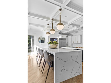 STUNNING, MOVE-IN READY LAKEFRONT HOME JUST STEPS FROM THE - photo 21