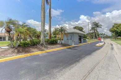 Welcome to 1010 Green Pine Blvd E1 in West Palm Beach. This - photo 24