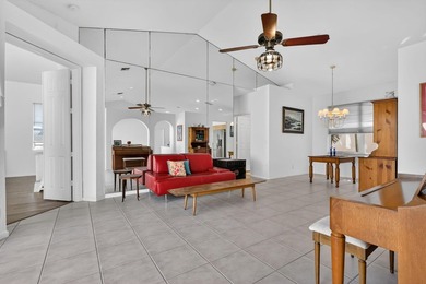 Welcome home to this unique, one of a kind home in Delray! About - photo 7