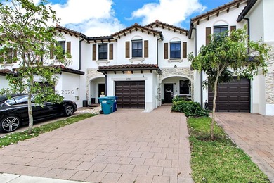 Beautiful and well-maintained home located in a quiet and - photo 2